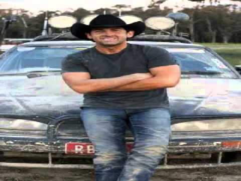 Lee Kernaghan ~ Bare Essentials